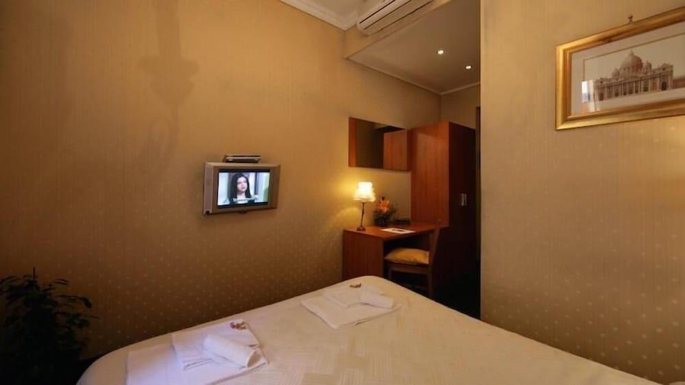 Vatican 3* Roma